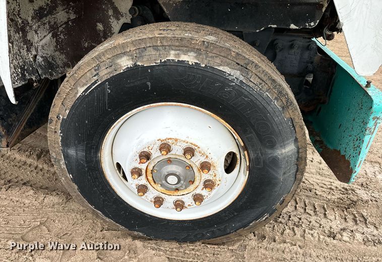 image for item NN9368 1979 Mack cable tool rig truck