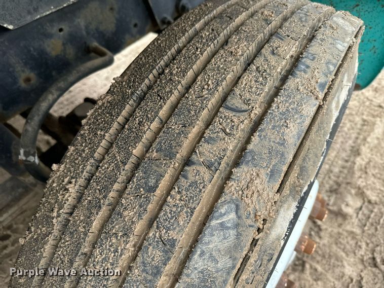 image for item NN9368 1979 Mack cable tool rig truck