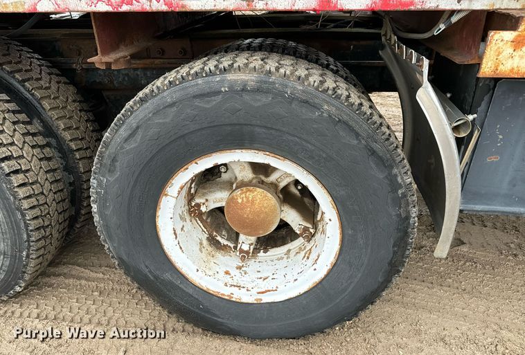 image for item NN9368 1979 Mack cable tool rig truck