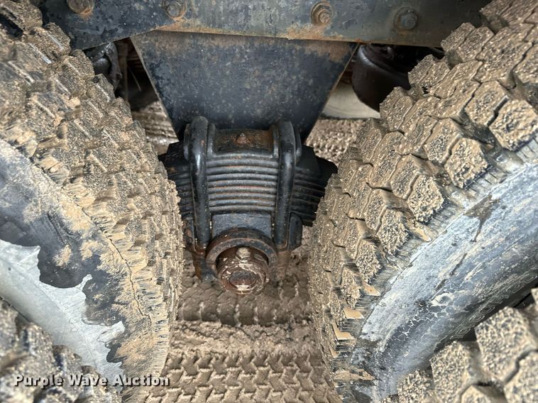 image for item NN9368 1979 Mack cable tool rig truck