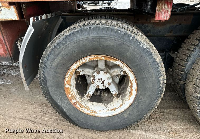 image for item NN9368 1979 Mack cable tool rig truck