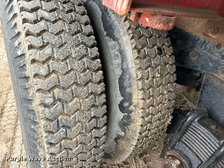 image for item NN9368 1979 Mack cable tool rig truck