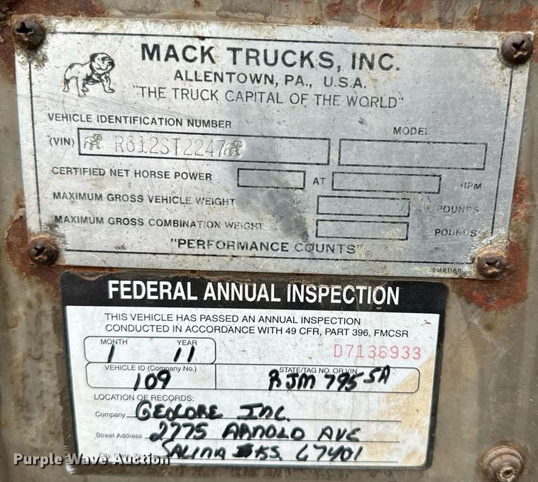 image for item NN9368 1979 Mack cable tool rig truck