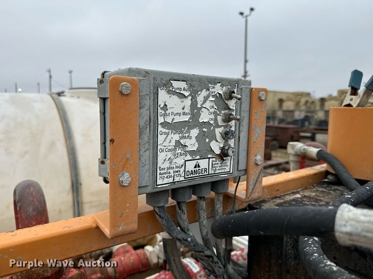 image for item NN9369 1991 Boyer pump trailer