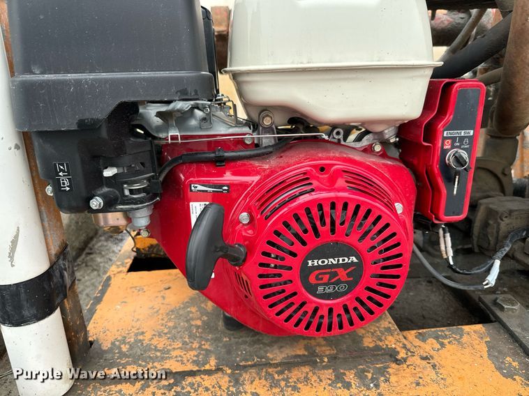 image for item NN9369 1991 Boyer pump trailer