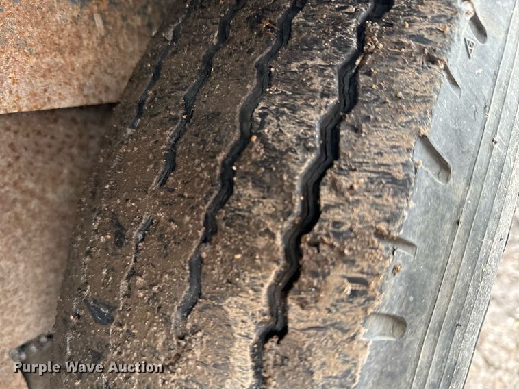 image for item NN9369 1991 Boyer pump trailer