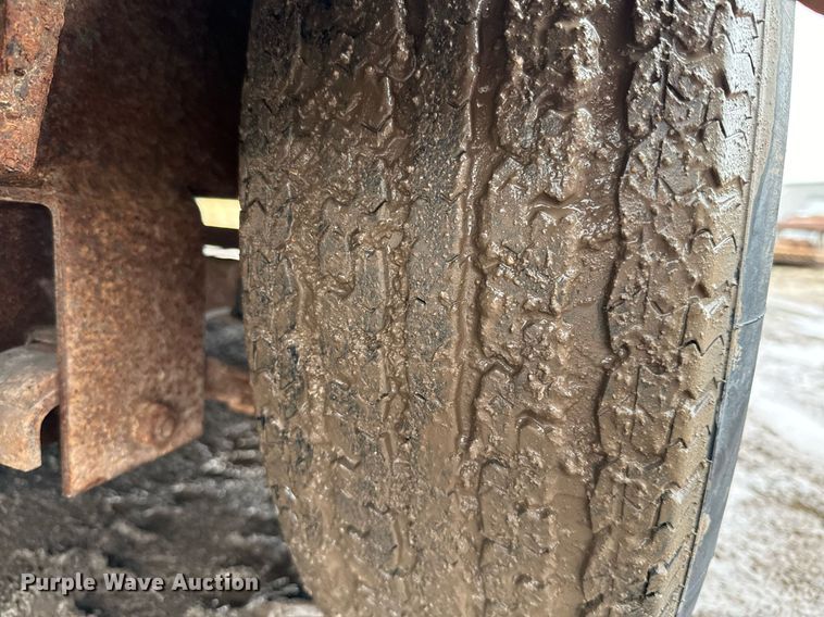 image for item NN9369 1991 Boyer pump trailer