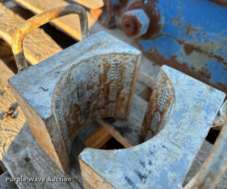 image for item NN9382 Foot clamp