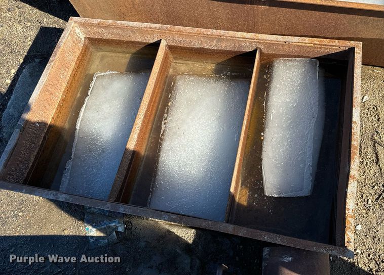 image for item NN9384 (4) drilling pits