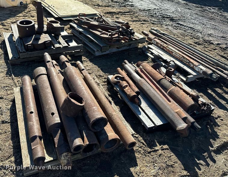 image for item NN9387 Cable tool rig tooling