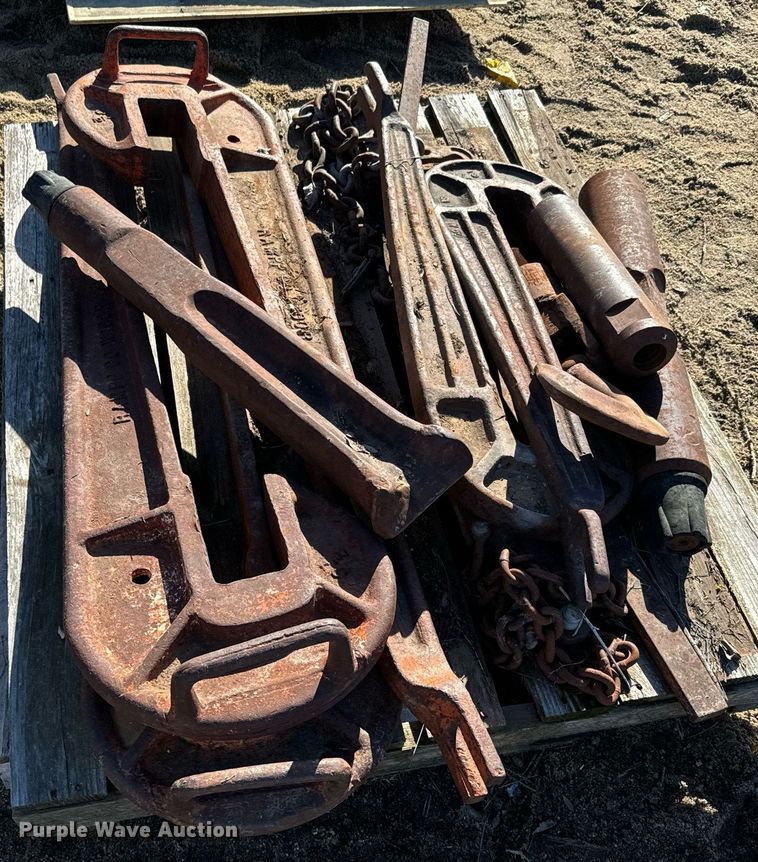 image for item NN9387 Cable tool rig tooling