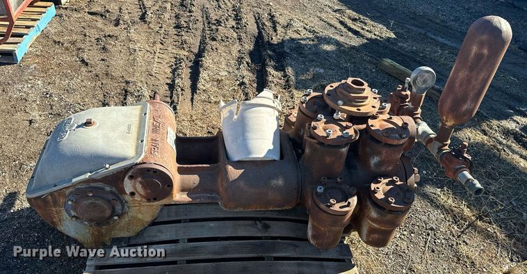 image for item NN9404 Wheatley  mud pump