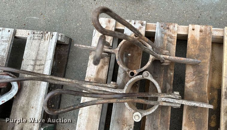 image for item NN9409 (8) pipe elevators