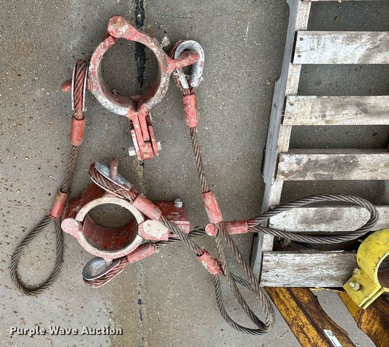 image for item NN9410 (2) pipe elevators