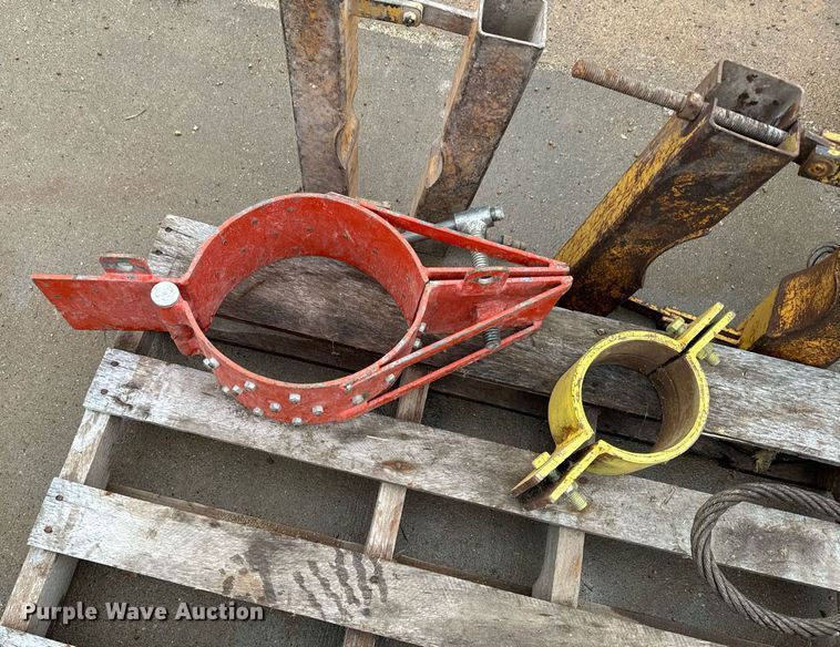 image for item NN9410 (2) pipe elevators