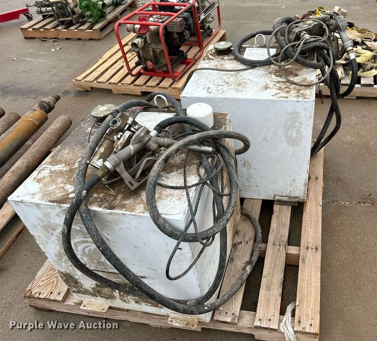 image for item NN9411 (2) 50 gallon auxiliary fuel tanks