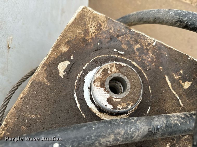 image for item NN9411 (2) 50 gallon auxiliary fuel tanks