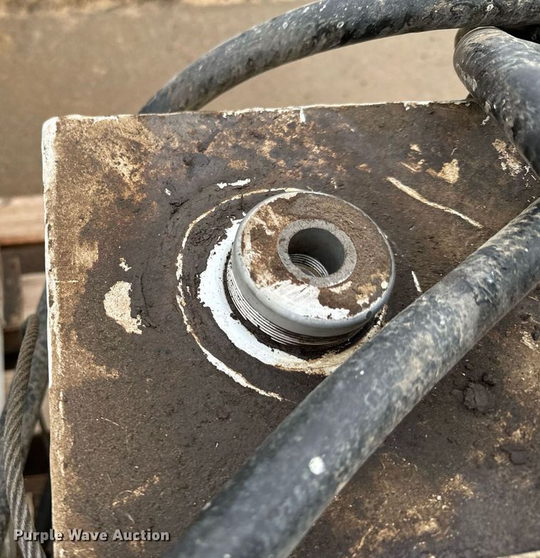 image for item NN9411 (2) 50 gallon auxiliary fuel tanks