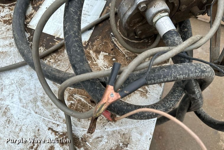 image for item NN9411 (2) 50 gallon auxiliary fuel tanks