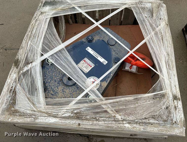 image for item NN9413 Mckissick crane block and hook