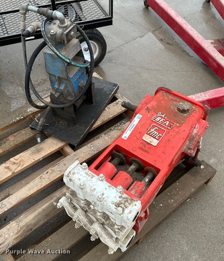 image for item NN9414 (2) John Bean pumps