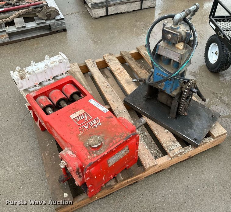 image for item NN9414 (2) John Bean pumps