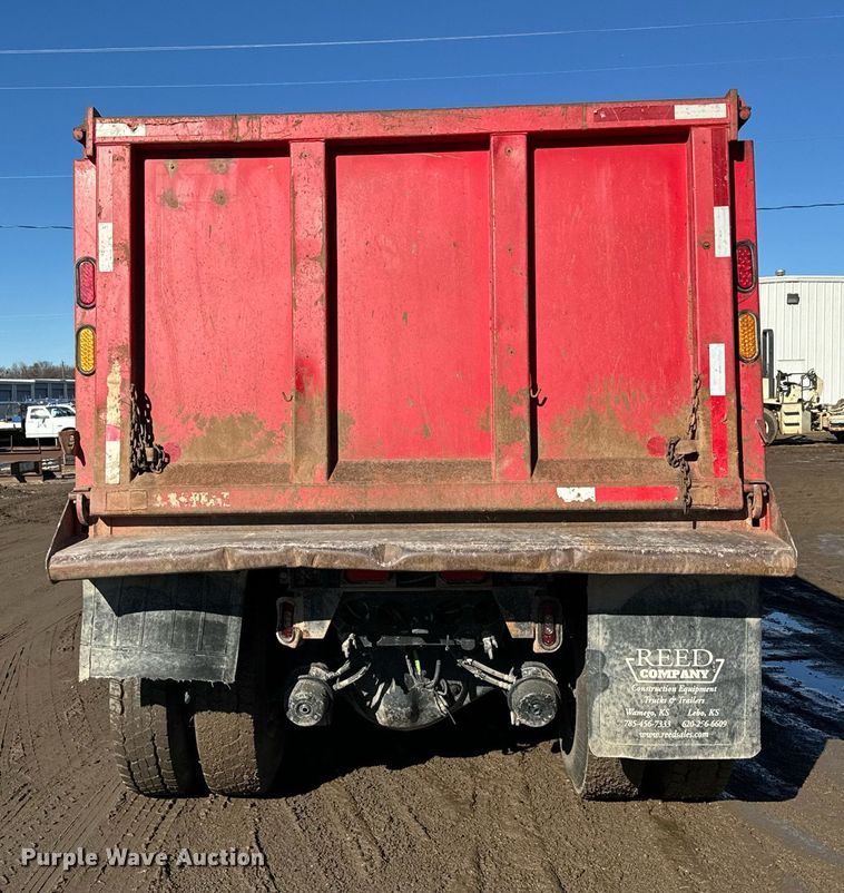 image for item NN9442 2016 Kenworth T880 dump truck