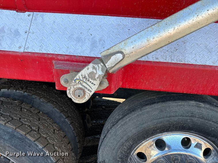 image for item NN9442 2016 Kenworth T880 dump truck