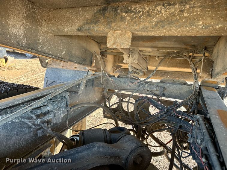 image for item NN9442 2016 Kenworth T880 dump truck