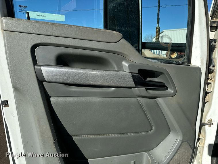 image for item NN9442 2016 Kenworth T880 dump truck