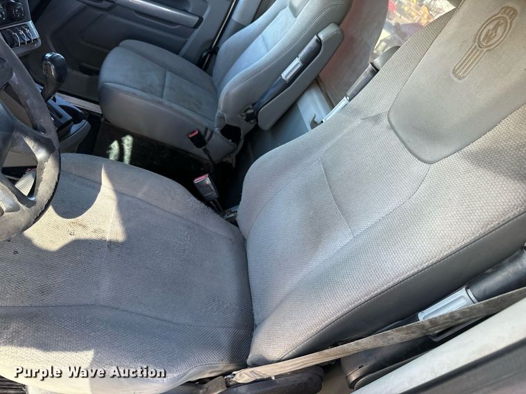 image for item NN9442 2016 Kenworth T880 dump truck