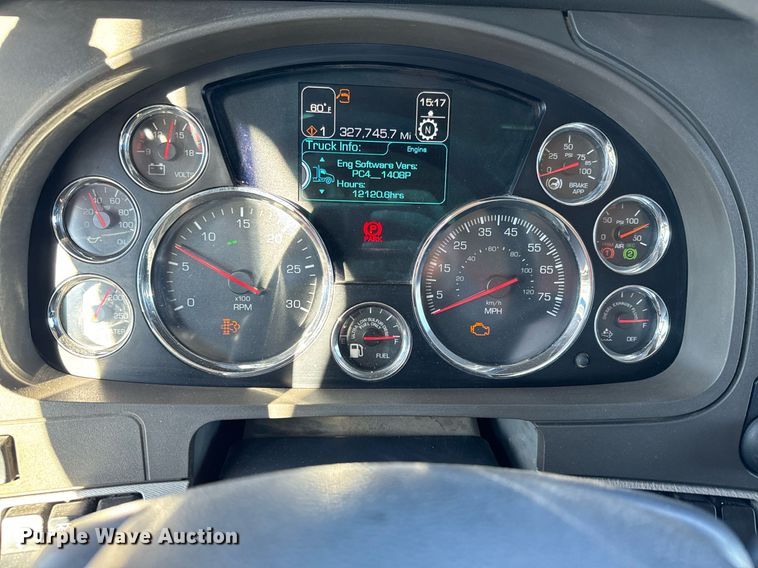 image for item NN9442 2016 Kenworth T880 dump truck