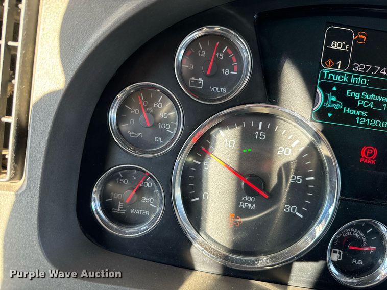 image for item NN9442 2016 Kenworth T880 dump truck