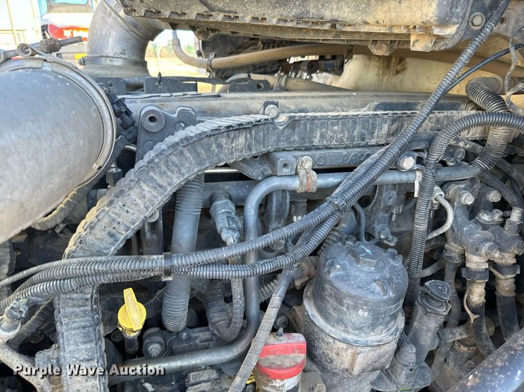 image for item NN9442 2016 Kenworth T880 dump truck