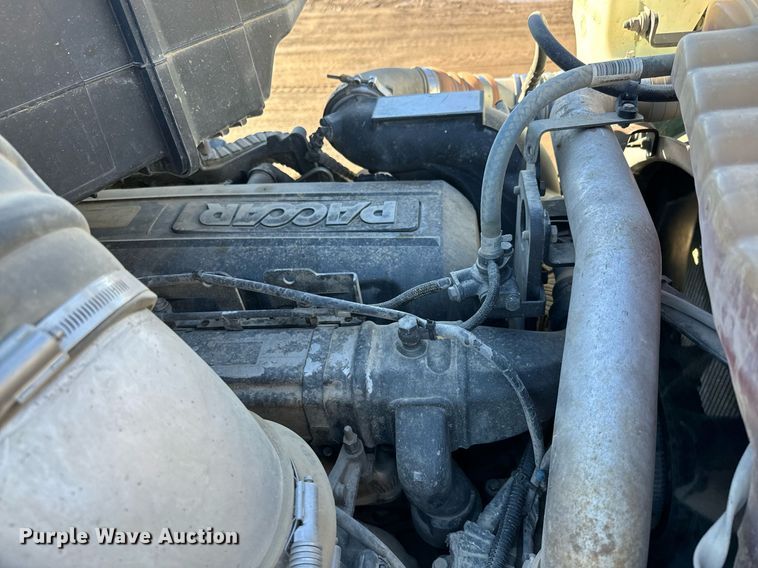 image for item NN9442 2016 Kenworth T880 dump truck