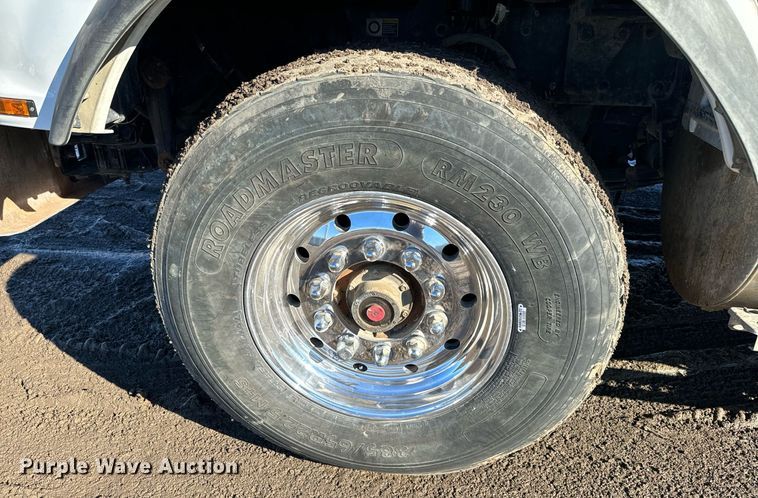 image for item NN9442 2016 Kenworth T880 dump truck