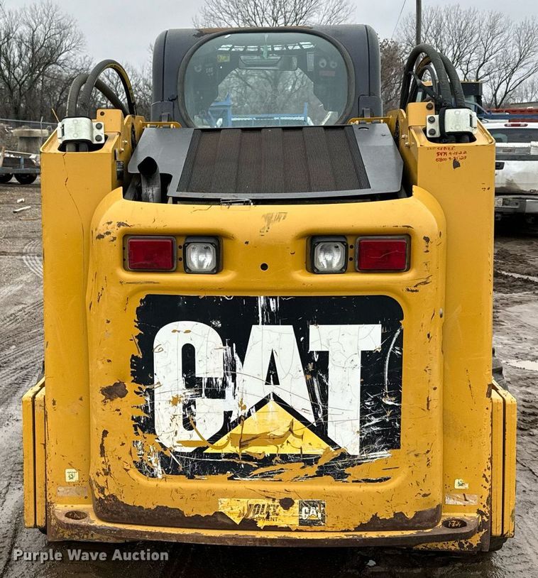 image for item NN9443 2013 Caterpillar  246C skid steer loader