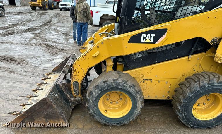 image for item NN9443 2013 Caterpillar  246C skid steer loader