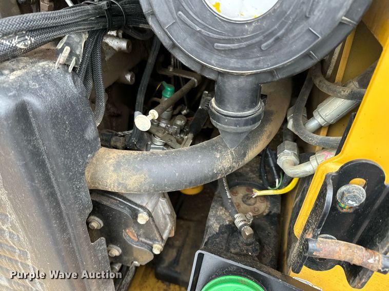 image for item NN9443 2013 Caterpillar  246C skid steer loader