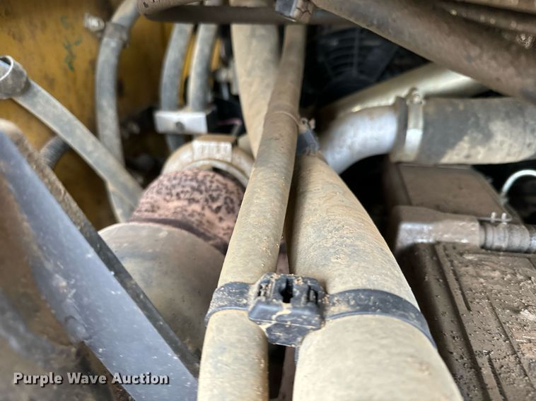 image for item NN9443 2013 Caterpillar  246C skid steer loader