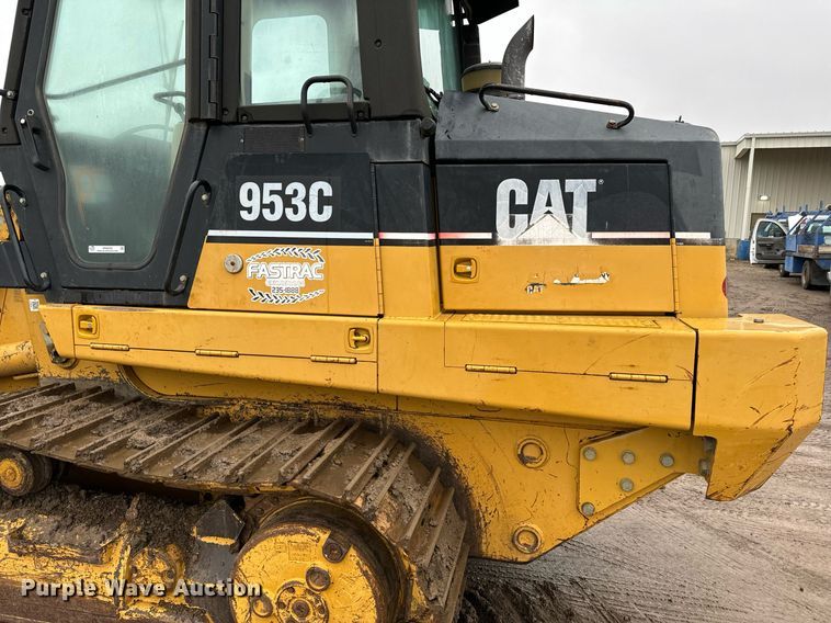 image for item NN9445 2002 Caterpillar  953C track loader