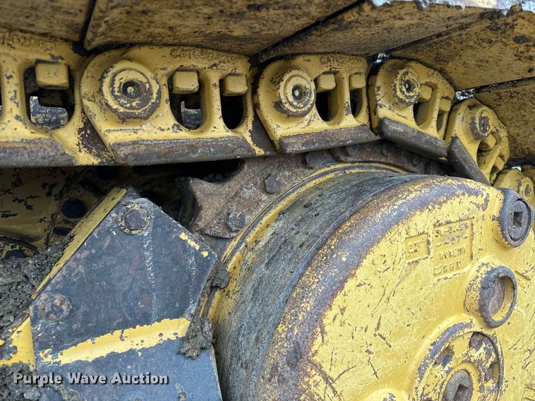 image for item NN9445 2002 Caterpillar  953C track loader