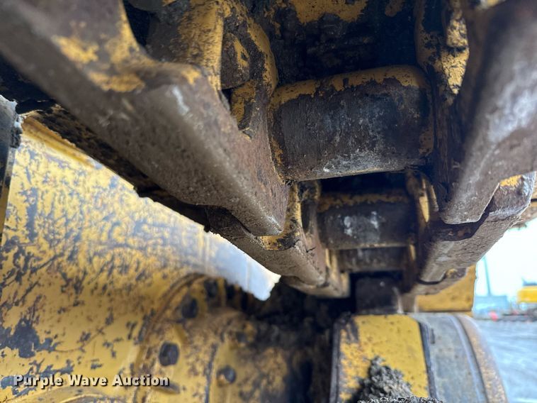 image for item NN9445 2002 Caterpillar  953C track loader