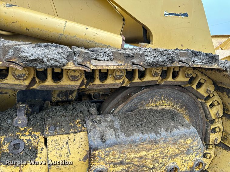 image for item NN9445 2002 Caterpillar  953C track loader