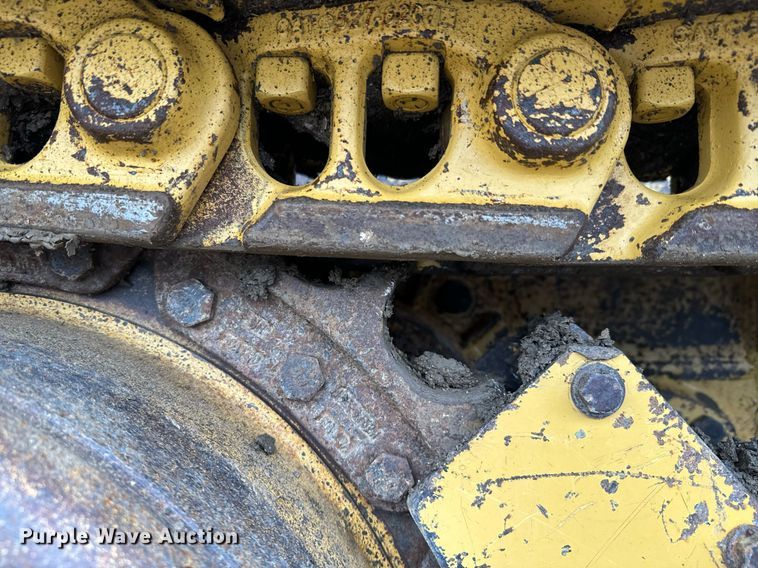 image for item NN9445 2002 Caterpillar  953C track loader