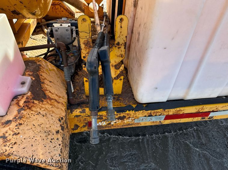 image for item NN9447 2005 Vactron PMD800 vacuum excavator