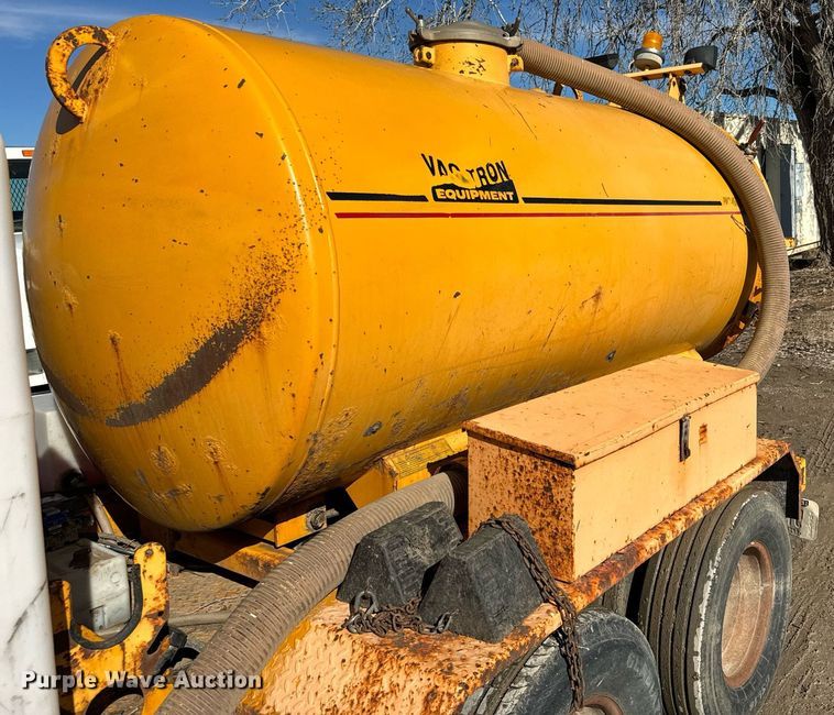 image for item NN9447 2005 Vactron PMD800 vacuum excavator