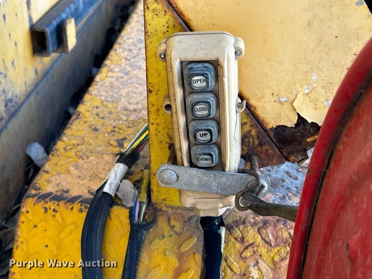 image for item NN9447 2005 Vactron PMD800 vacuum excavator