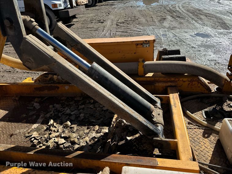 image for item NN9447 2005 Vactron PMD800 vacuum excavator