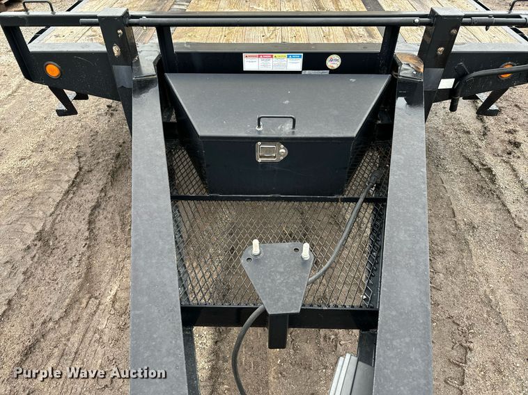 image for item NN9452 2014 PJ equipment trailer